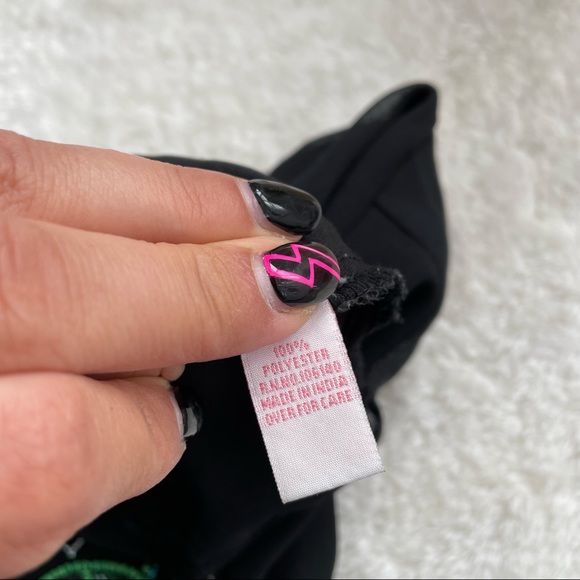 Gorgeous Sz M Sheer Bank Embroidered Tank - Picture 10 of 11